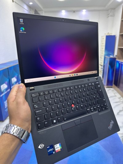 THINKPAD X13 GEN 3 CORE : INTEL I5 - 1250P DISC : 512 GB  (SSD)  RAM : 16 GB