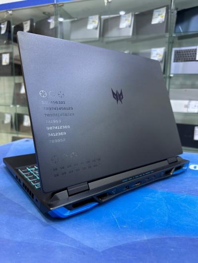 ACER PREDATOR HELIOS 16 CORE : INTEL I9- 13900H DISC :  01 TB  (SSD)  RAM : 16 GB 4060 08GB