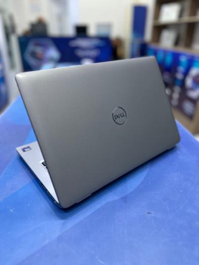 DELL LATITUDE 5450 CORE : ULTRA 5  135U DISC : 512 GB  (SSD)  RAM : 16 GB  