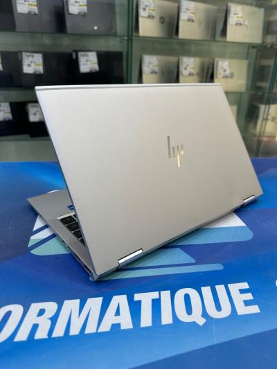 HP ELITEBOOK 1040 G8 X360 CORE : Intel i5 - 1145G7  DISC : 512 GB  (SSD)  RAM : 16 GB 