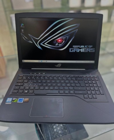 ROG STRIX GL 503 CORE : i7- 7700H DISC : 256 GB (SSD) + 01 TB HDD RAM : 16 GB   GTX 1060 3GB