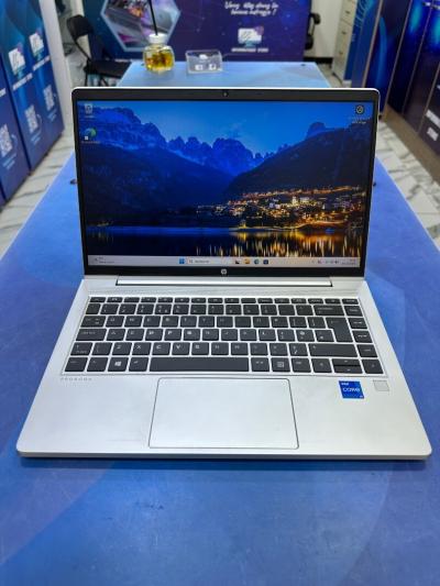 HP PROBOOK 440 G8 CORE : INTEL I5 _ 1135G7 DISC :  256 GB  (SSD) RAM : 16 GB