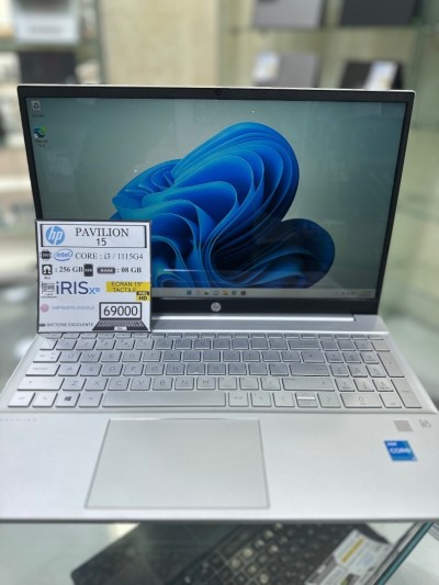 HP PAVILION 15  CORE : i3/ 1165G7  DISC : 256 GB  (SSD) RAM : 08 GB  