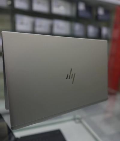 HP ELITEBOOK 650 G9 CORE : i7 / 1255U DISC : 512 GB (SSD)  RAM : 16 GB  