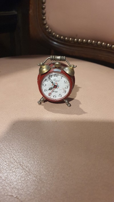 Mini réveil rétro de la marque Royale, miniature