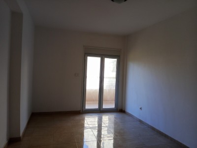 بيع شقة 3 غرف الجزائر العاشور