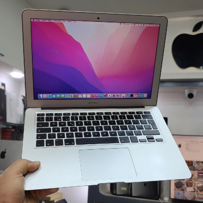 MacBook Air 2017 . i5 . 8Gb Ram . 128Gb ssd 