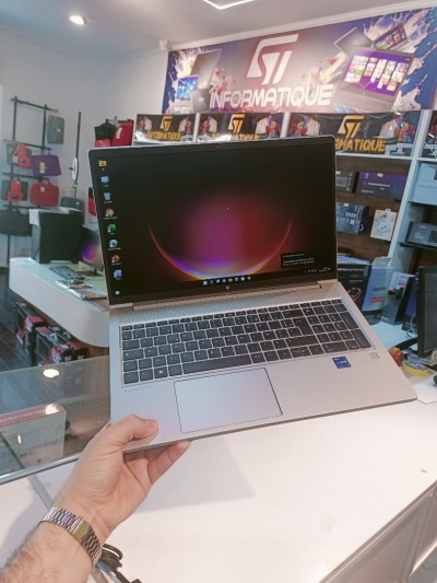 hp EliteBook 650 G9 i7 12th 16GB DDR4 512SSD 15.6FHD