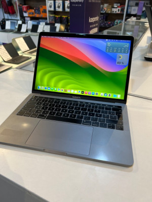 MacBook Pro 2019 Retina i5 8GB 128SSD TouchBar