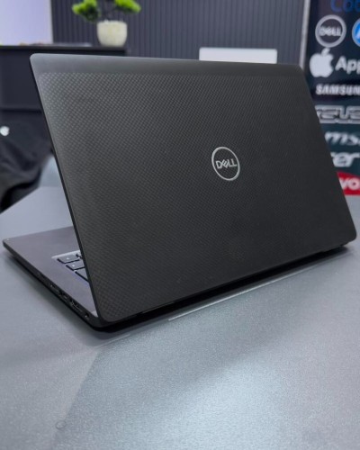 DELL LATITUDE 7320 i5 1145G7 2.60GHZ 16Gb DDR4 256gb SSD INTEL IRIS XE GRAPHICS ECRAN 14p  FHD 