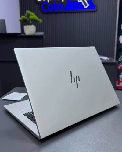 HP ELITEBOOK 845 G11  AMD RYZEN 5 PRO 8540U 3.2GHz 16Gb DDR5 256Gb  SSD AMD RADEON 740M ECRAN 14 FHD