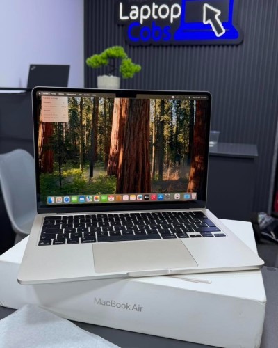 MACBOOK AIR M4 2025 M4 RAM 16GB DISK  256gb SSD ECRAN 13.3 CYCLe : 20