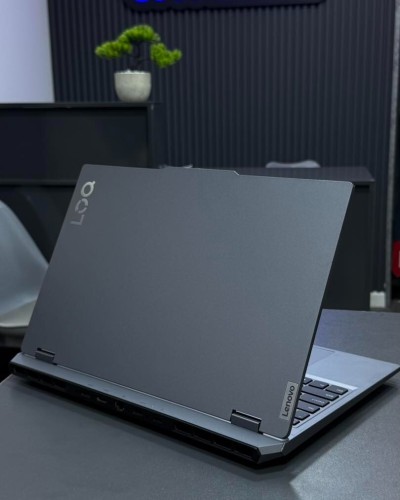 (VENDU)LENOVO LOQ GEN 9 AMD RYZEN 7 7435HS 16GB DDR5 512gb SSD NVIDIA  GEFORCE RTX 4060 8GB  DDR6