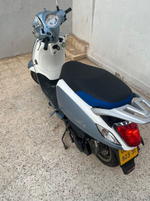 motos-et-scooters-sym-fiddele-3-2023-oran-algerie