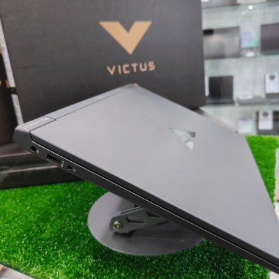 HP VICTUS 15 RYZEN 7 7445HS 16GB 512SSD RTX4050 15,6FHD 144HZ NEUF SOUS EMBALLAGE
