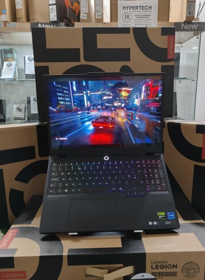 LENOVO LEGION 5  i7 13 Gén  RTX 5050  Écran OLED QHD+ 165 Hz