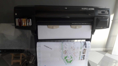 imprimante-vente-traceur-hp-designjet-1050c-plus-jijel-algerie