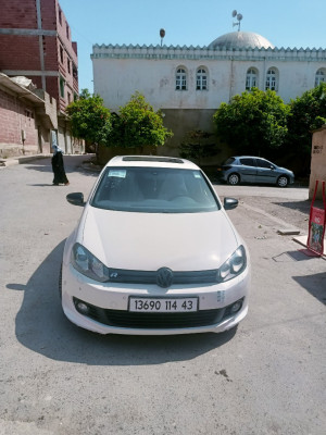 average-sedan-volkswagen-golf-6-2014-r-line-ferdjioua-mila-algeria