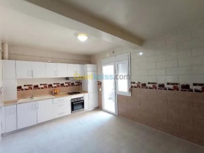 appartement-location-f4-alger-bordj-el-bahri-algerie