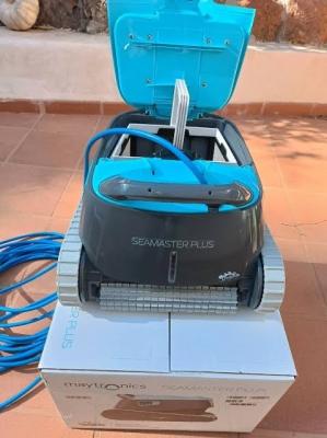 بستنة-robot-aspirateur-piscine-dolphin-تلمسان-الجزائر