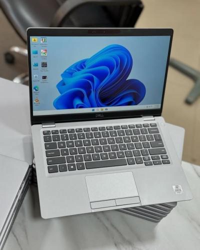 Dell 5310 i5 10eme 8Go 256Go SSD 13" tactile Dell 5310 i5 10eme / 8Go / 256Go SSD / 13 tactile