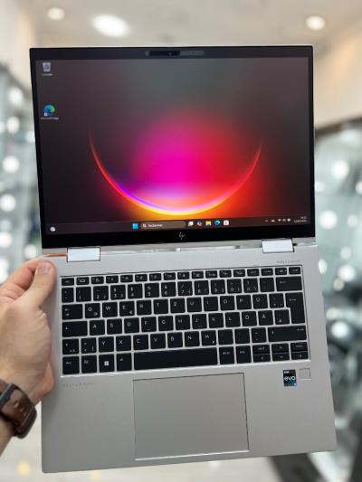 HP EliteBook 1040 G10 - i5 1345U - 16Gb - 1To SSD - Intel Iris Xe Graphics 