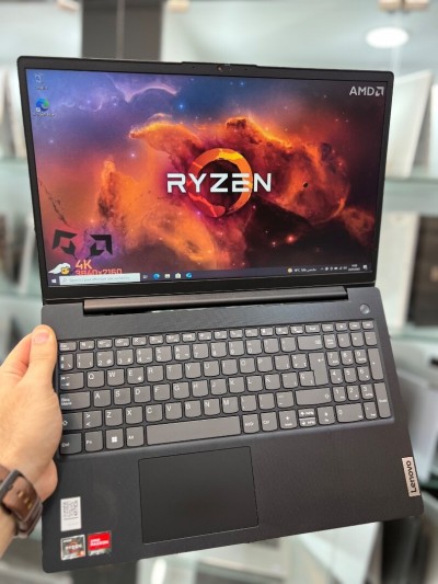 Lenovo V15 Ryzen 5 7520U - 16Gb Ram - 512Gb SSD - AMD Radeon Graphics 