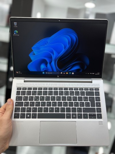 HP EliteBook 645 G9 14" FHD, Ryzen 5 Pro 5675U - 16Gb Ram - 256Gb - AMD Rdeaon Graphics 