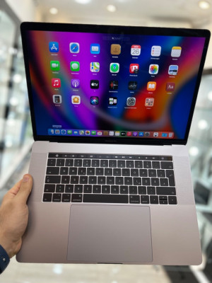 MacBook pro 2018 Retina Touch Bar i7 2.8 GHz - 16Gb - 256Gb - Radeon Pro 555 x 