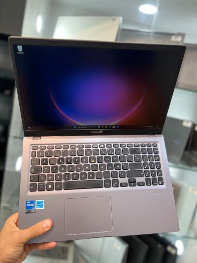 Asus Laptop 15 FHD - i5 1135G7 - 8Go - 256Go - Intel Iris Xe Graphics 