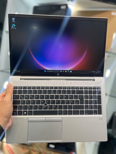 HP EliteBook 855 G8 - Ryzen 3 Pro 5650U - 8Go - 256Go - AMD Radeon Graphics 