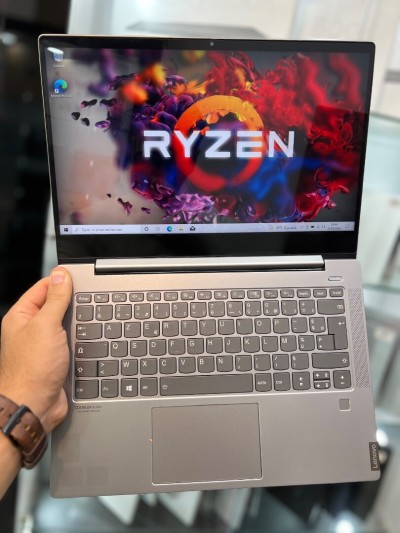 Lenovo IdeaPad S520 - Ryzen 7 3700U - 8Go - 512Ssd - AMD Vega 10 Graphics