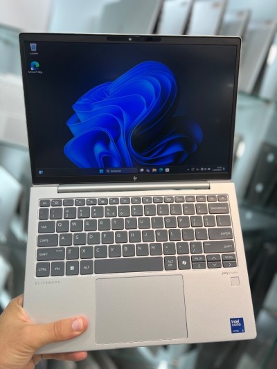 HP EliteBook 830 G11 - Intel Ultra 5 125U - 16Go - 512Go - Intel Graphics 