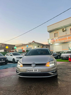 moyenne-berline-volkswagen-golf-7-2019-start-annaba-algerie