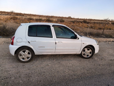 citadine-renault-clio-campus-2010-extreme-el-bordj-mascara-algerie