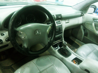 berline-mercedes-classe-c-2006-c220-mila-algerie