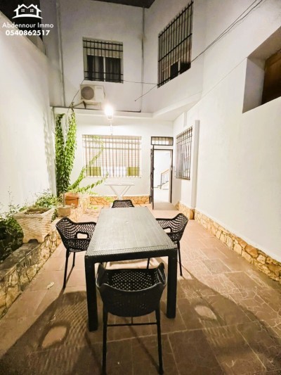 كراء للعطل فيلا وهران عين الترك