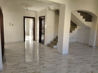 كراء شقة 4 غرف الجزائر العاشور