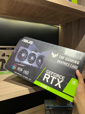 ASUS TUF RTX 3080 TI 12GO - USED LIKE NEW -