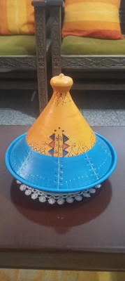 Tadjine décoratif avec motifs berbères 