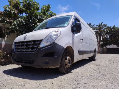 fourgon-renault-master-chasse-long-double-roue-arriere-2013-oran-algerie