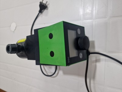 Pompe doseuse grundfous  DDC 9 