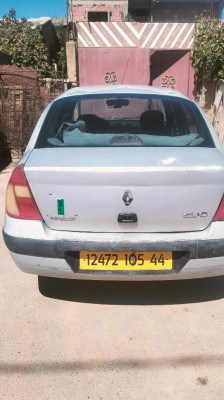 voitures-renault-clio-classique-2005-el-amra-ain-defla-algerie