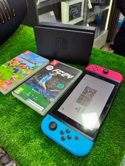 Nintendo switch avec station 