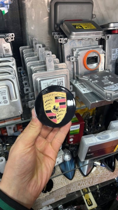 Bouchon jante porsche