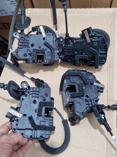 Serrure d'origine Clio 4