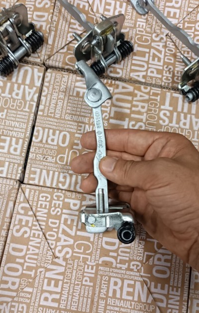 Arrêt de porte d'origine Renault et Dacia 