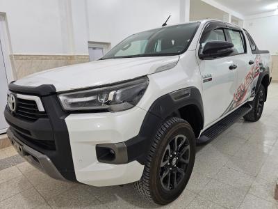 cars-toyota-hilux-2024-ادفنشر-el-oued-algeria