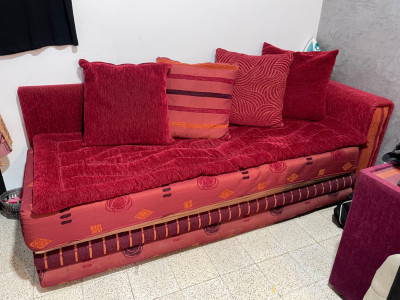 salons-canapes-2-fauteuils-table-poufs-oran-algerie