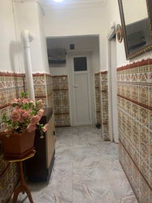 appartement-vente-f3-ain-defla-khemis-miliana-algerie